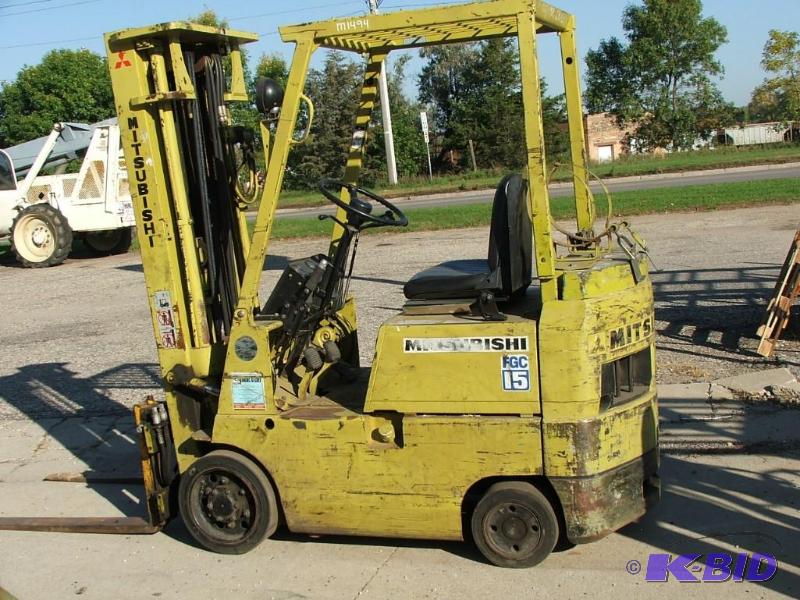 lot 13 image: Mitsubishi FGC15 Forklift