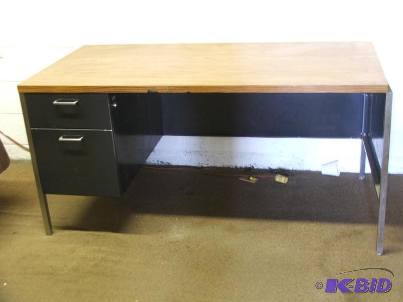 lot 25 image: 5 drawer filing cabinet and 60&quotx30"...