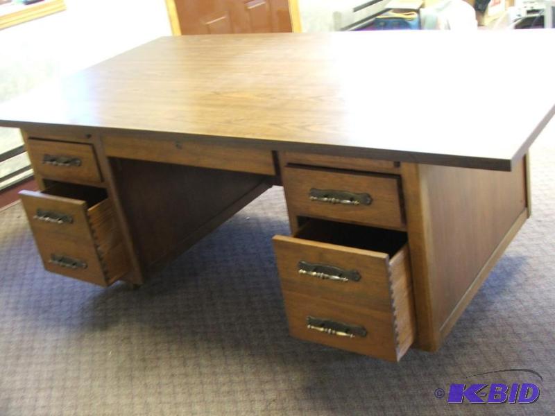 lot 47 image: wooden desk 75x40x28" top not attached, ...