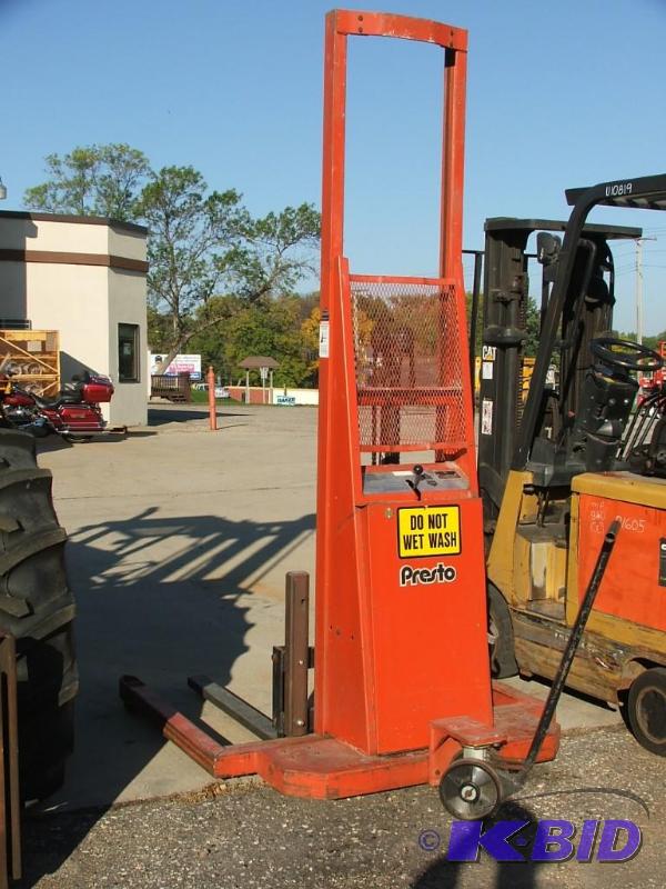 lot 6 image: Presto Stacker