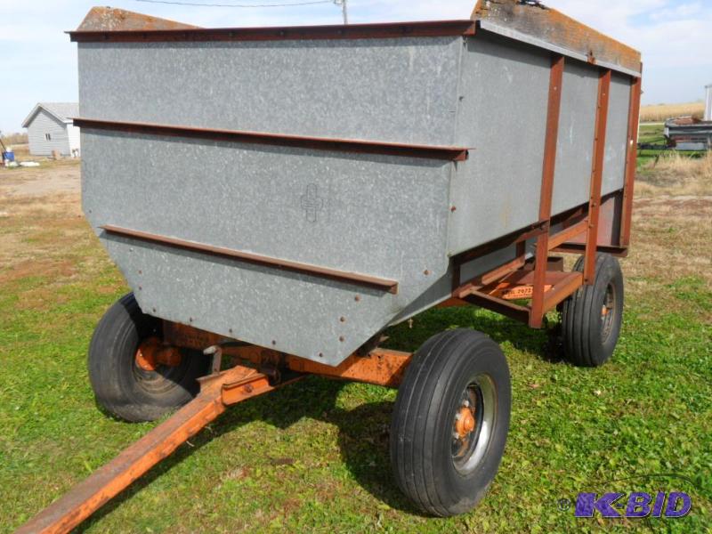 Flare Wagon on Minnesota 7 Ton Running Gear, ...