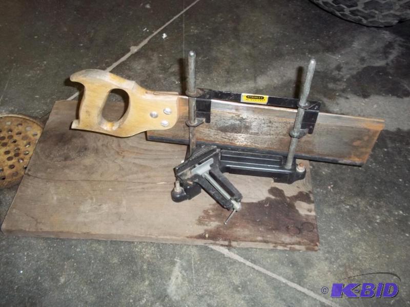 lot 101 image: Corner miter saw...