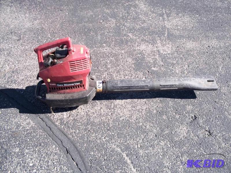 lot 95 image: Toro Gas Blower  Vac...