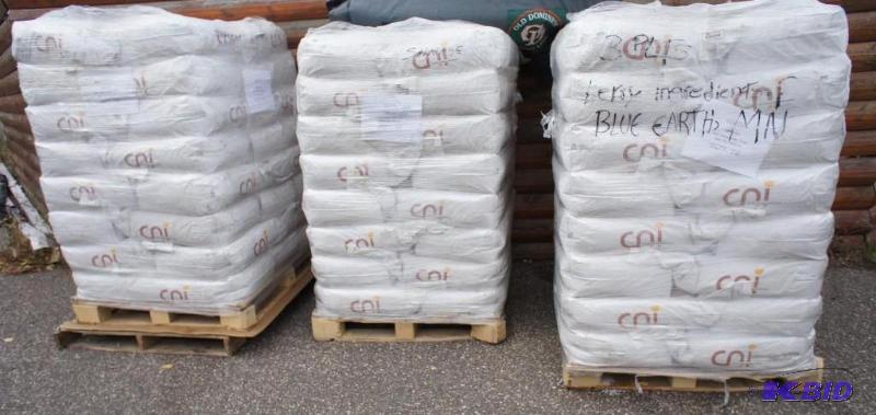 lot 3 image: Fibregum B , 3 pallets approx 120 bags. Produ...