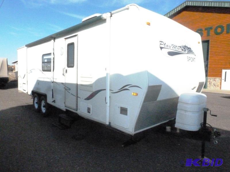 lot 1 image: 1997 Playmore Toy Hauler Travel Trailer 29 Sport