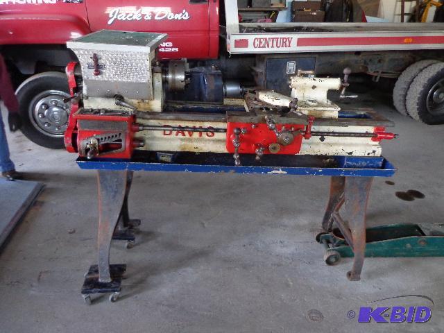 5 Davis Lathe All Mechanical Parts are Good ...