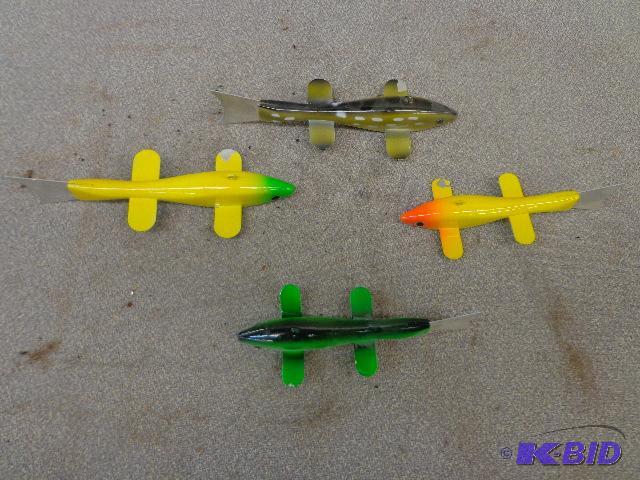 Spearing Decoys 4 - 6&quot Decoys NEW...