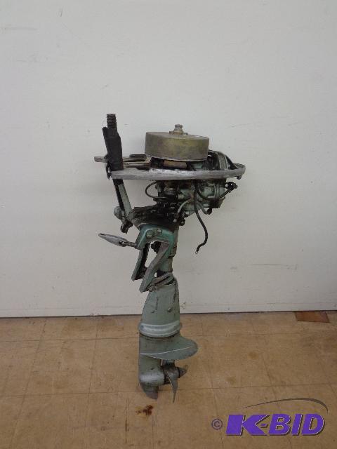 Outboard Motor Unknown Outboard for parts...