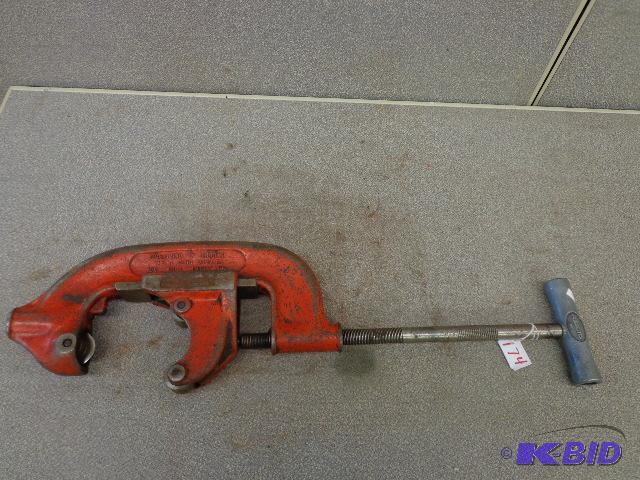 4&quot Jaw Tubing Cutter Nice Shape 27&quot...