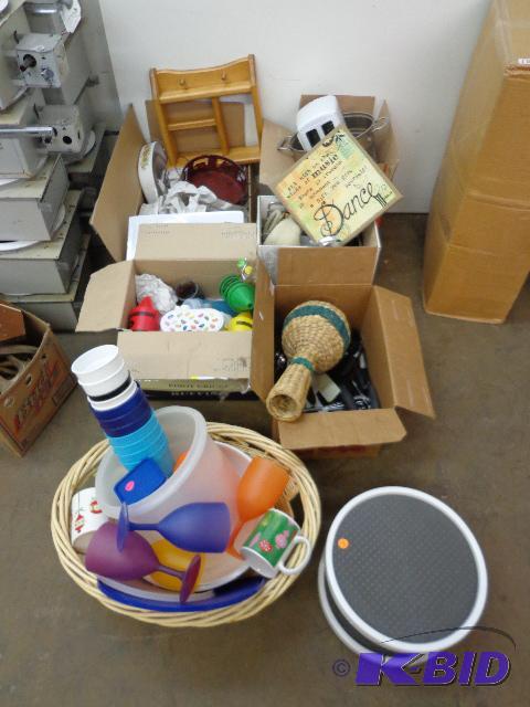 Glass Cookware, Cutlery, Cups, Etc. Large Lot...
