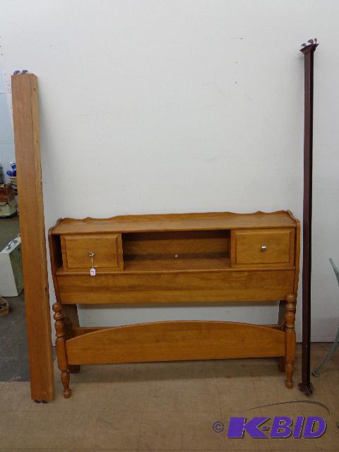 Head Board &amp Frame Full Size Nice Conditi...