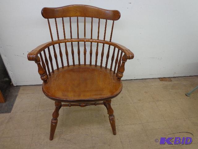 Spindle Back Captains Chair Very Nice Captain...