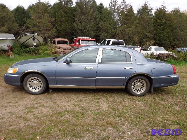 Lincoln Town Car Year 1999 Make Lincoln Mod...