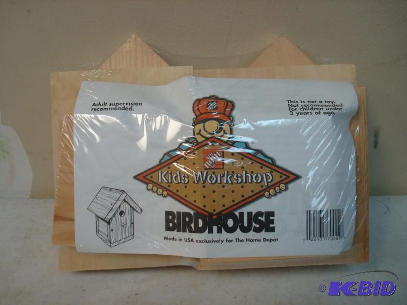 Kids Workshop Birdhouse Craft Set...