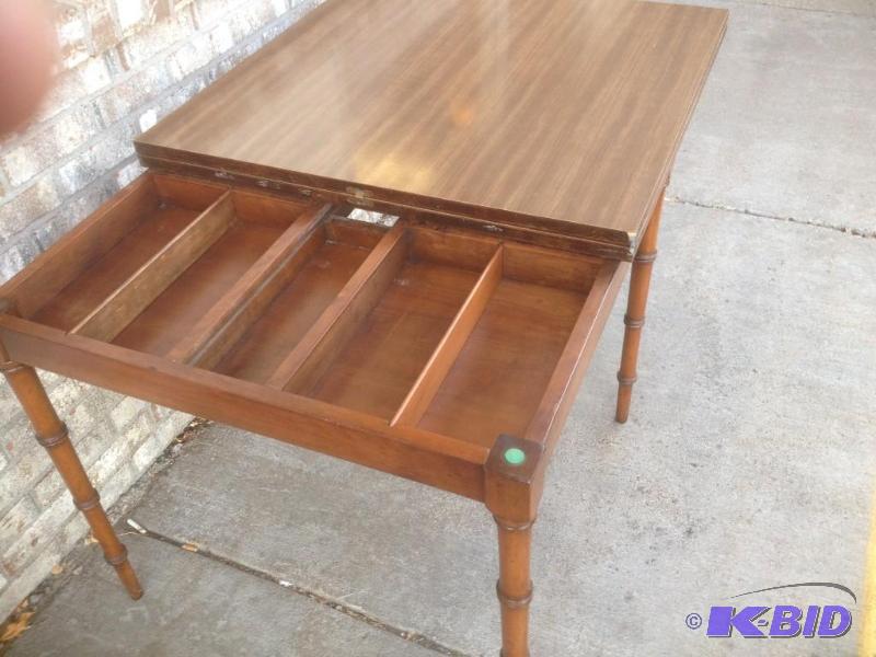 Vintage Barnard Folding Game Table, 32&quot ...