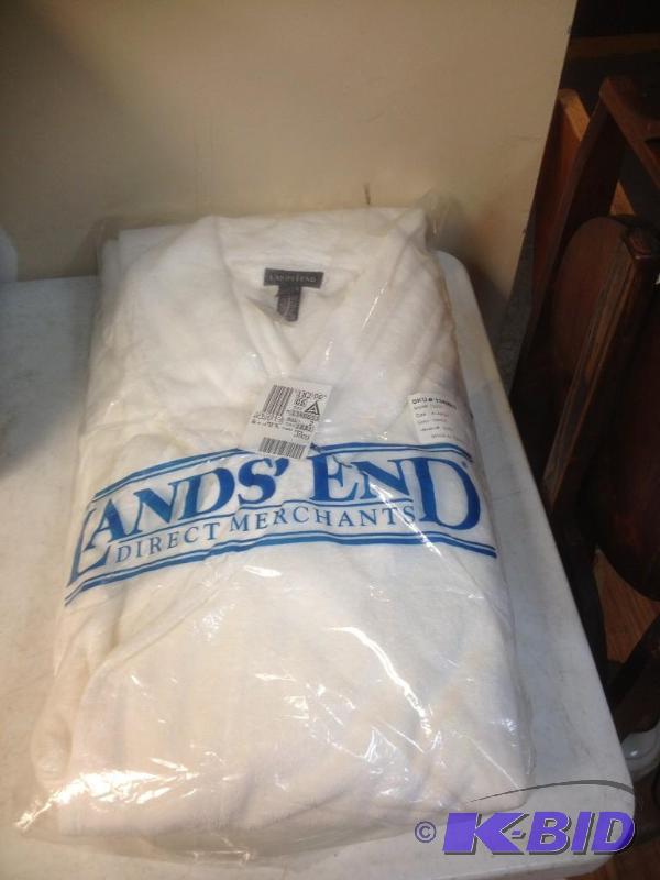 New Lands End Rope XL, Tear In Bag...