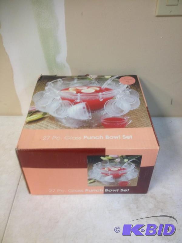 New Glass Punch Bowl Set...
