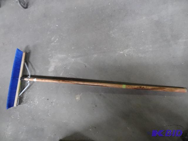 lot 18 image: NEW Laitner 24in Push Broom with Squeegee...