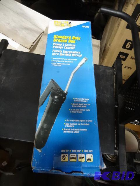 lot 193 image: NEW PLEWS LubriMatic Grease Gun for Standard ...