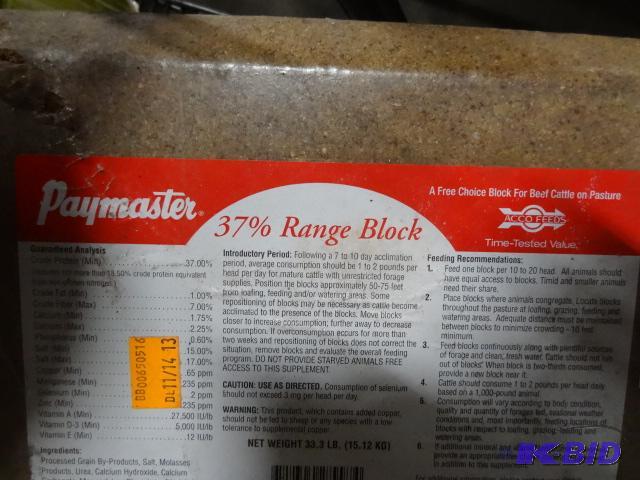 lot 201 image: NEW Paymaster 33.3 lb Mineral Block 37 percen...