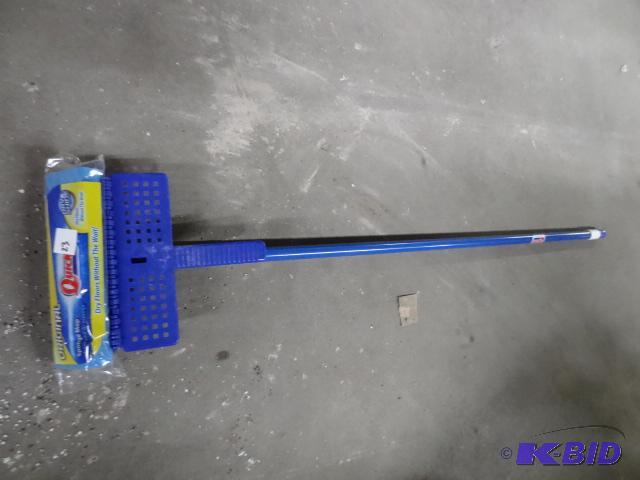 lot 23 image: 2 Pc Lot NEW Original Quickie Sponge Mop and ...