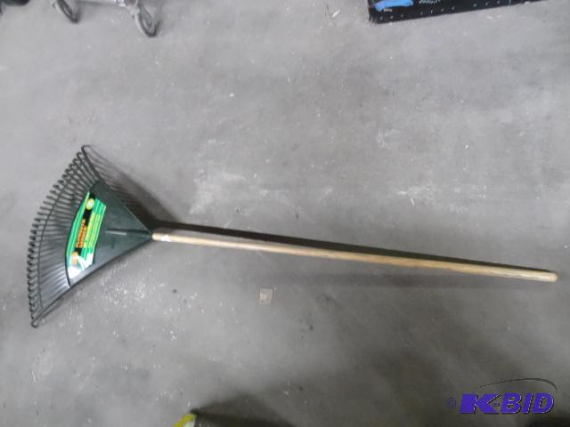 lot 24 image: NEW Plymouth Garden 30in Widesweep Rake, Poly...