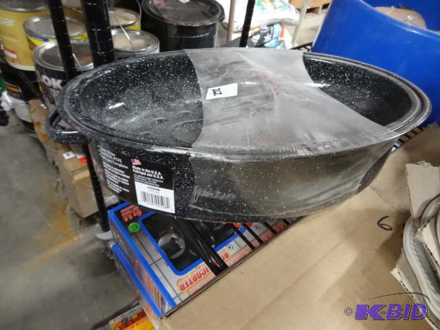 lot 262 image: New granite ware roaster 10 pound capacity. 1...