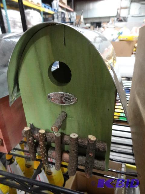 lot 287 image: New wooden bird house with galvanized metal r...