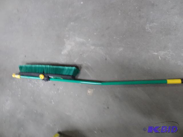 lot 31 image: NEW 24in Quickie Multi Surface Push Broom Alu...