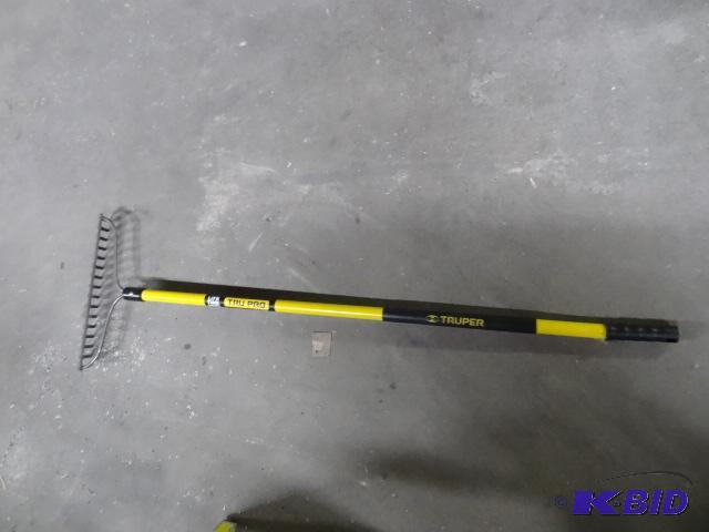 lot 32 image: NEW Truper 16 Metal Garden Rake Lifetimw Mfg....