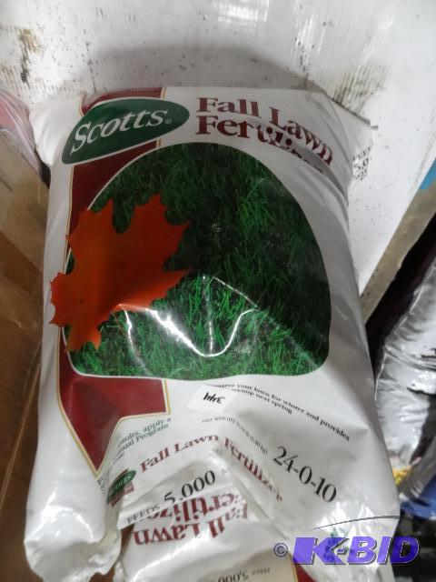 lot 344 image: New lot qty 2 bags of Scotts brand fall lawn...