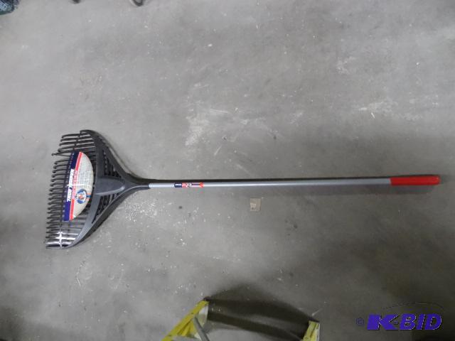 lot 35 image: NEW True Temper 26in Poly Garden Rake with 10...