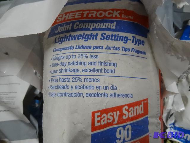 lot 357 image: New lot of sheet rock brand lightweight joint...
