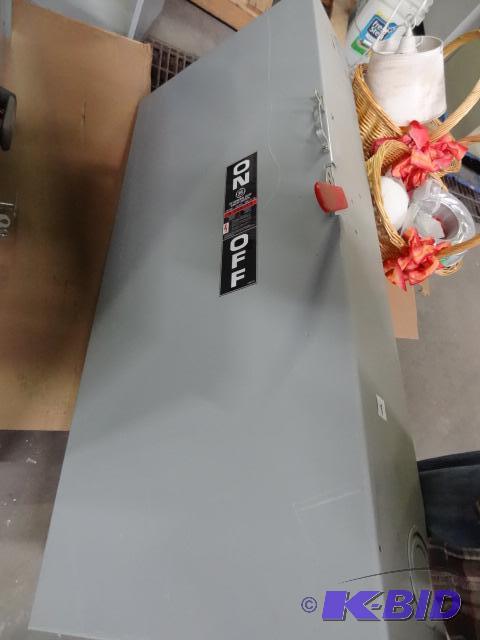 lot 406 image: Used ge general duty safety switch. 400 amp, ...