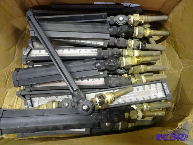 lot 426 image: Used box of quantity 20 Weiss instruments th...