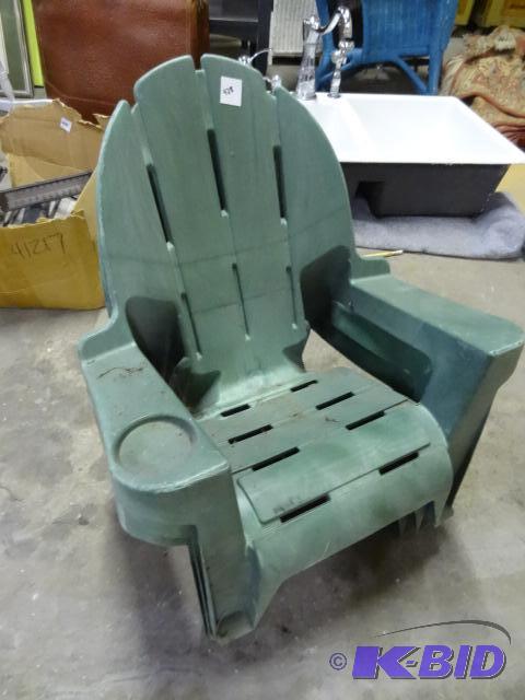 lot 428 image: Used lot quantity 3 childrens plastic outdoo...