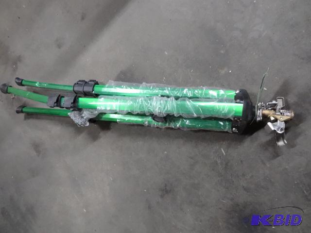 lot 43 image: NEW Orbit Impact Sprinkler on Tripod Base wit...