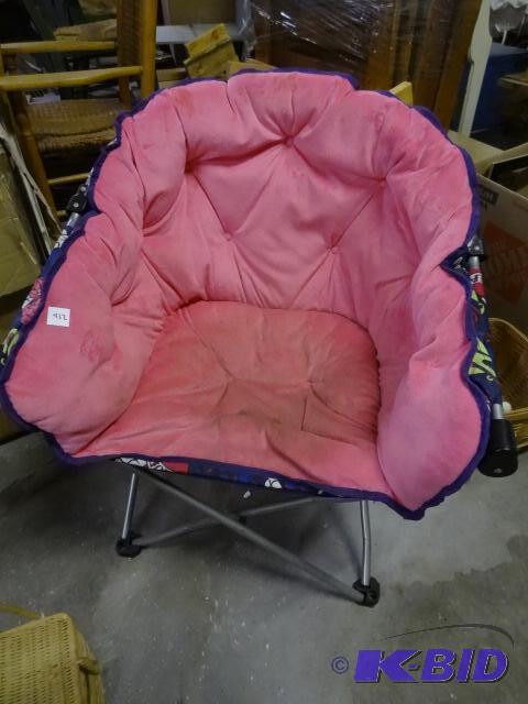 lot 432 image: Used childrens folding chair needs cleaning...