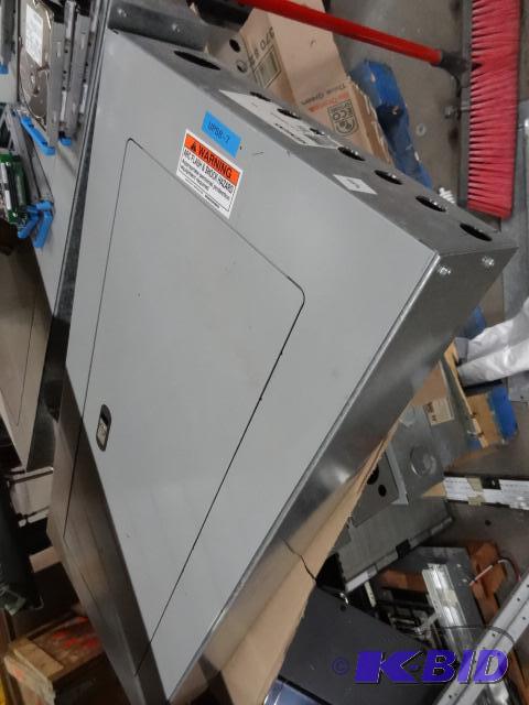 lot 450 image: Used Siemens electrical panel. Catalog number...
