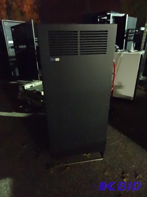 lot 452 image: Used IBM Rs 6000 rack enclosure. Front and ba...