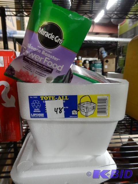 lot 48 image: Qty 2 NEW Miracle Gro Bloom Booster Flower Fo...