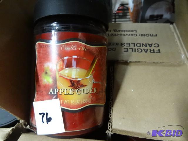 lot 76 image: Qty 4 NEW 16 oz Candles in Jar with Lid  Appl...