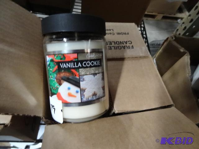 lot 79 image: Qty 4 NEW 16 oz Candles in Jar with Lid  Vani...