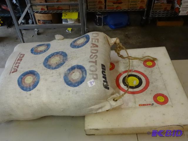 lot 100 image: Delta dead stop archery target. Foam archery ...