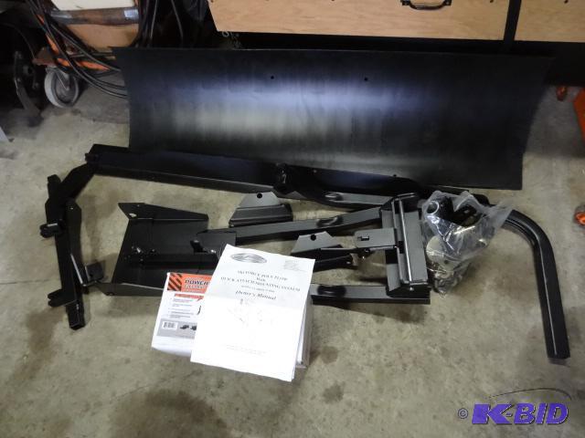 lot 12 image: Cycle country ski force poly plow. Quick atta...