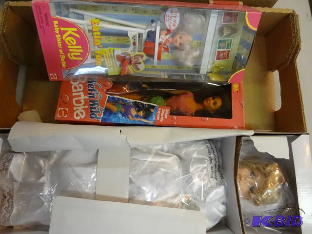 lot 120 image: Eatin fun Kelly Barbie...