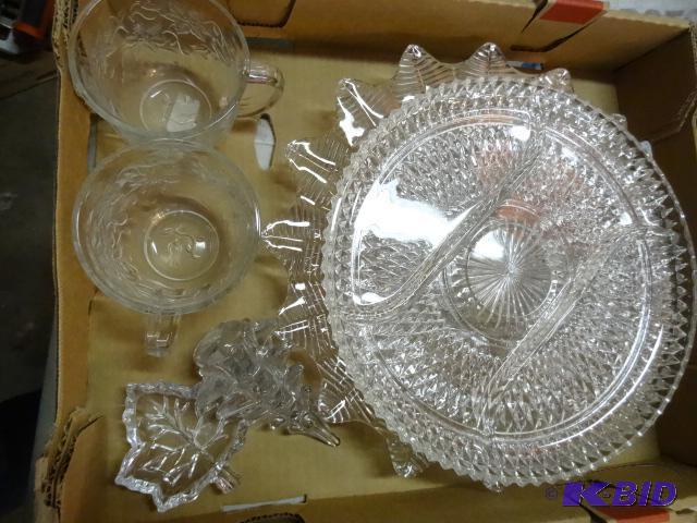 lot 124 image: 3 glass plates. 2 glass mugs. Glass tree and ...