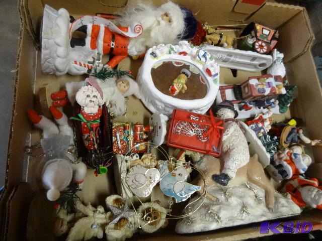 lot 163 image: Misc Christmas figurines....