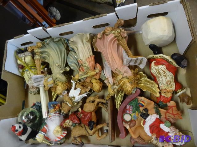 lot 170 image: Decorative angel figurines. Made in Italy. Mi...