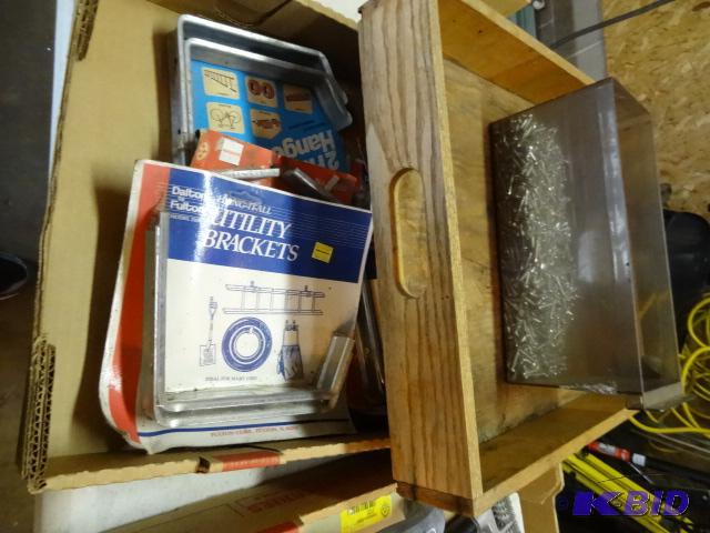 lot 208 image: Garage hanging bracktes. Wood tray. Self tapp...